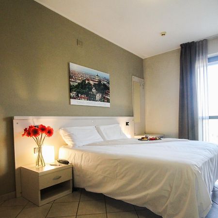 Green Class Hotel Candiolo ภายนอก รูปภาพ